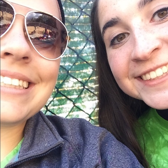 Meet your Posher, Alex - Picture 1 of 1