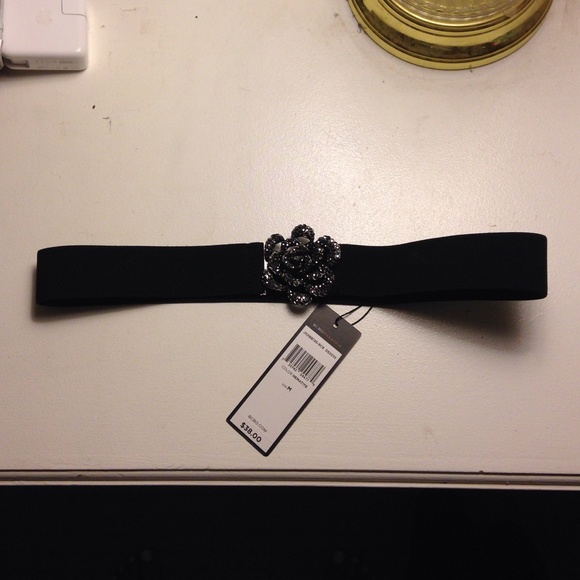 BCBG black belt with flower