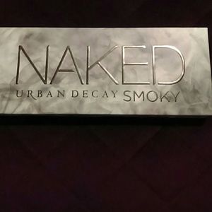 Urban Decay Naked Smoky palette