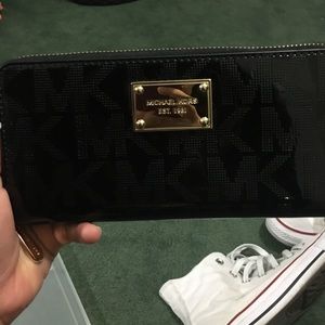 Michael Kors wallet