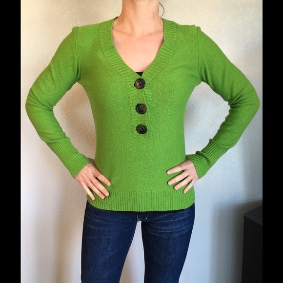 Old Navy pullover sweater - Picture 1 of 4