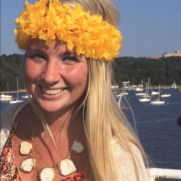 Meet the Posher - Picture 4 of 4