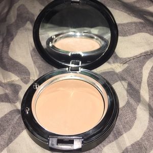 Organza cream foundation