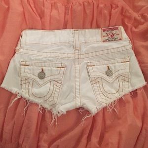 White true religion shorts