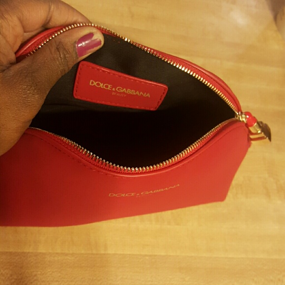 Red Dolce and Gabbana purse - Picture 2 of 3