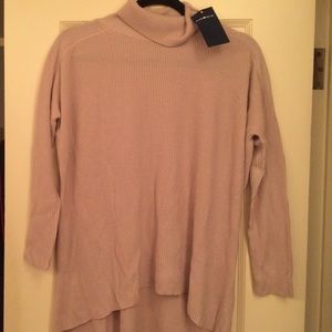 soft pink trendy Brandy Melville turtle neck