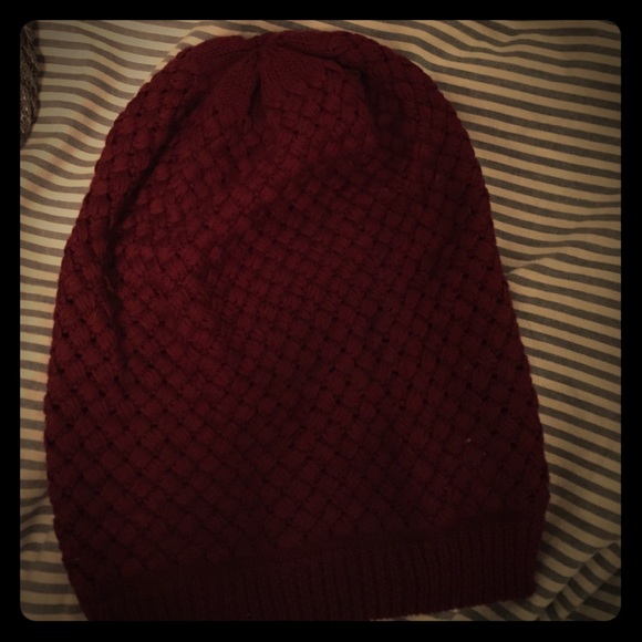 Maroon beanie