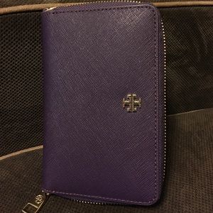 Tory Burch York wristlet wallet