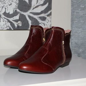 Brand new maroon booties.