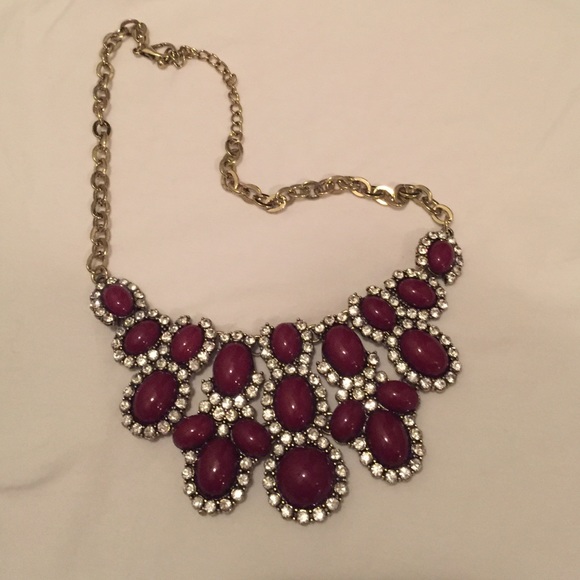 Gorgeous statement necklace