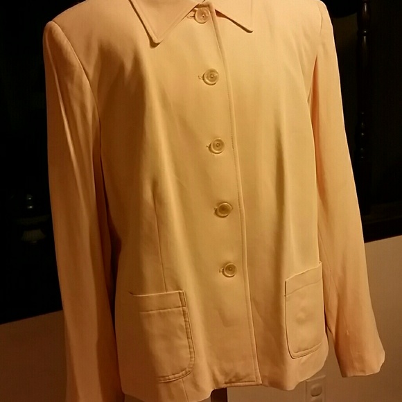 NWT  Beautiful Jacket.