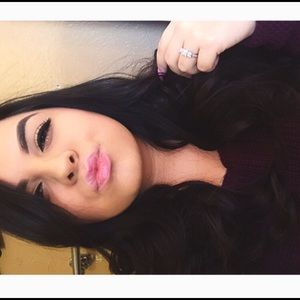 Meet your Posher, Monica