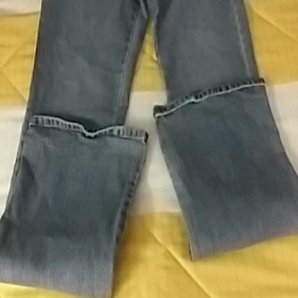 Jeans - Picture 3 of 3