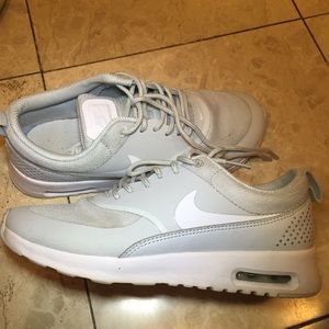 Nike grey air max Thea