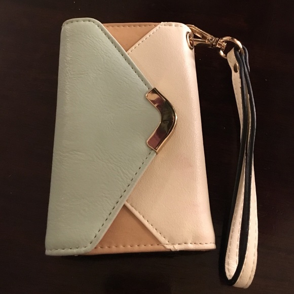 iPhone 5/5s wallet-phone case