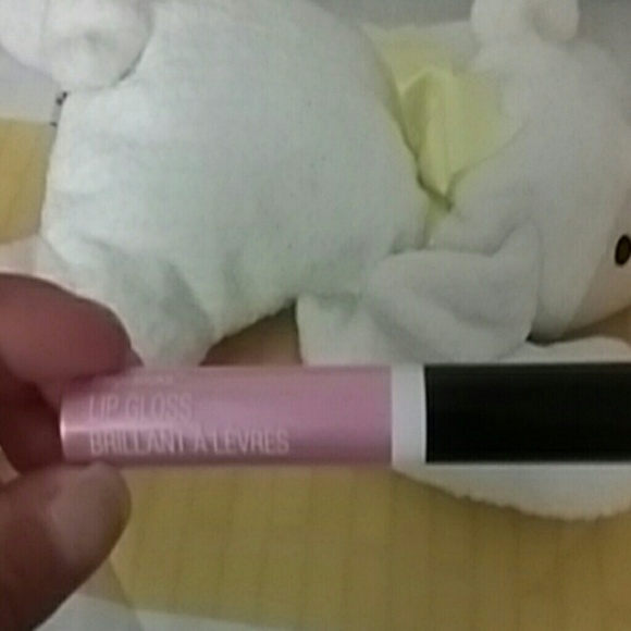 Lip gloss