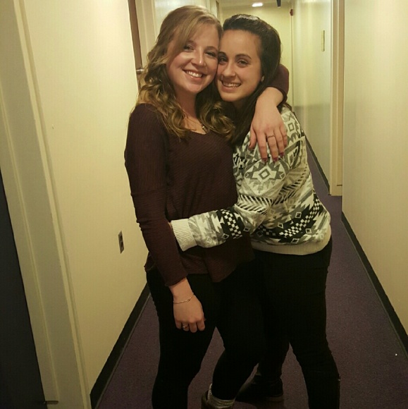 Meet your Posher, Kate - Picture 2 of 2