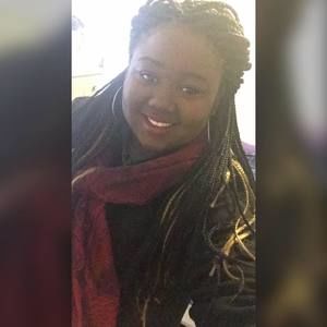 Meet your Posher, Alicia