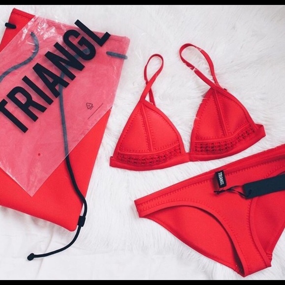 triangl swimwear Other - ISO Medium bottoms, Small Top or medium top!