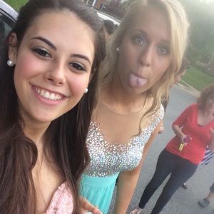 Meet your Posher, Rachel