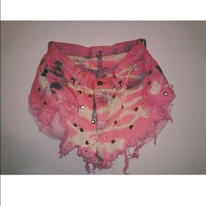 Ladies pink booty shorts