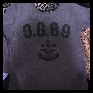 Obey sweater