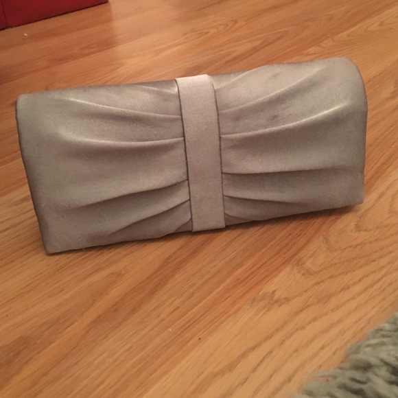 Silver clutch