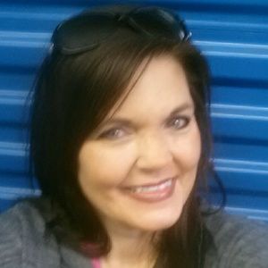 Meet your Posher, Traci