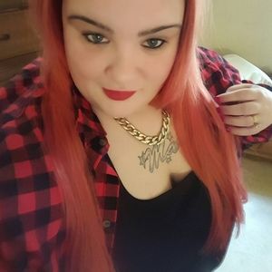 Meet your Posher, Chrystal