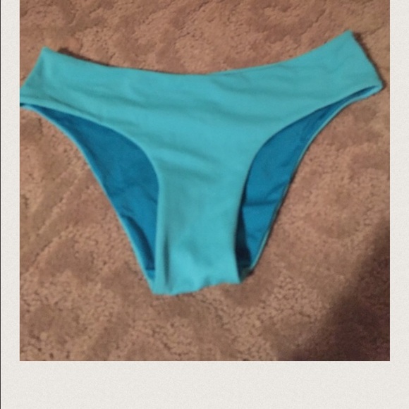 Aussie cheeky bottoms - Picture 2 of 3