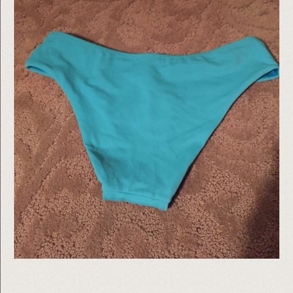 Aussie cheeky bottoms - Picture 3 of 3