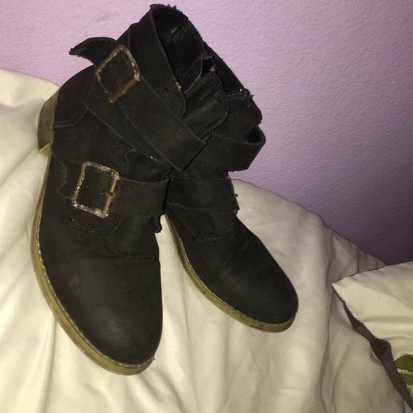 Ankle boots - Picture 1 of 2