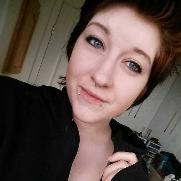 Meet your Posher, Haley