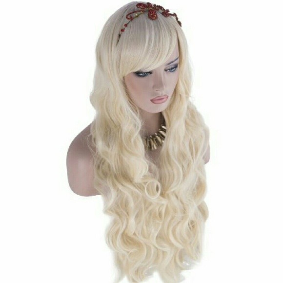 Blonde  Beauty Long Waves Wig!!