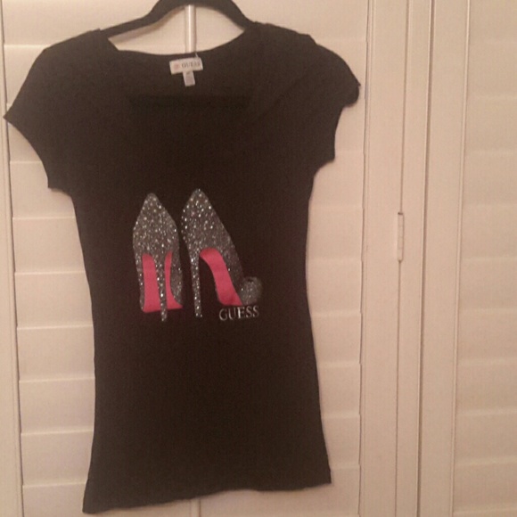 GUESS High Heels TShirt