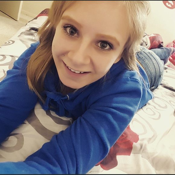 Meet your Posher, Ciara