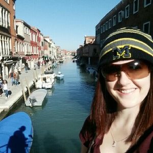 Meet your Posher, Courtney