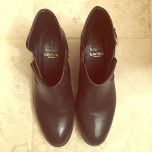 Size 10 crown vintage booties
