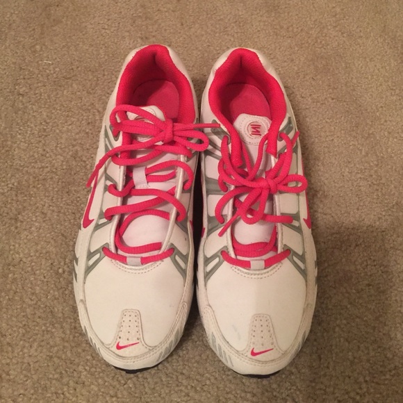 NIKE WOMEN'S SHOX TURBO 3.2