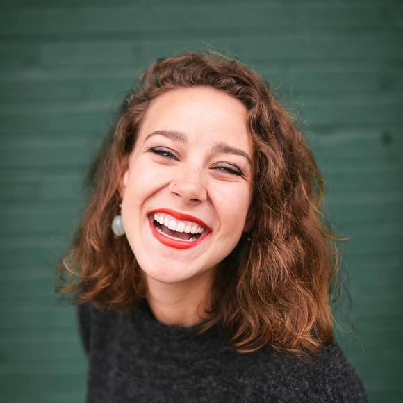 Meet your Posher, Caroline - Picture 1 of 1