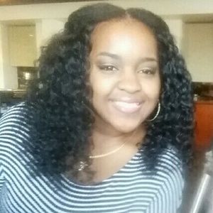 Meet your Posher, Makayla