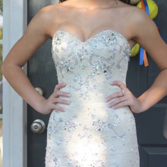 prom dress - Picture 2 of 3