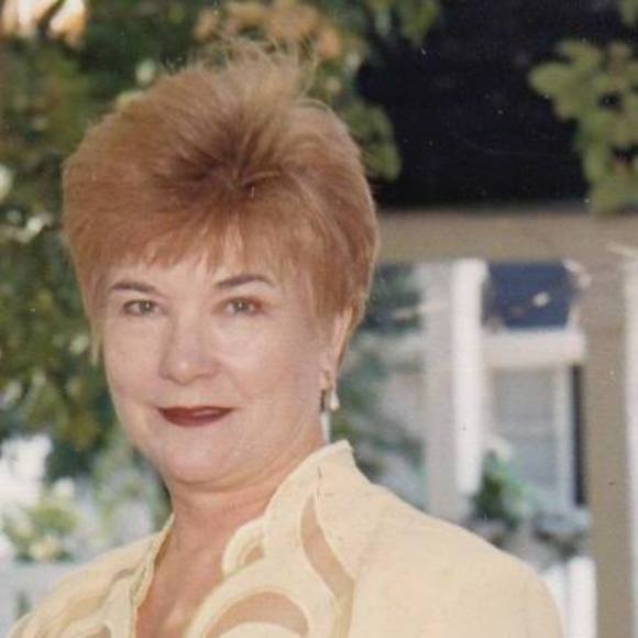 Meet your Posher, Charlotte