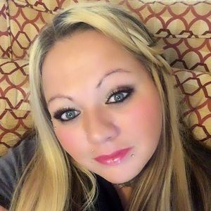 Meet your Posher, Charity