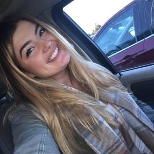 Meet your Posher, Daniella