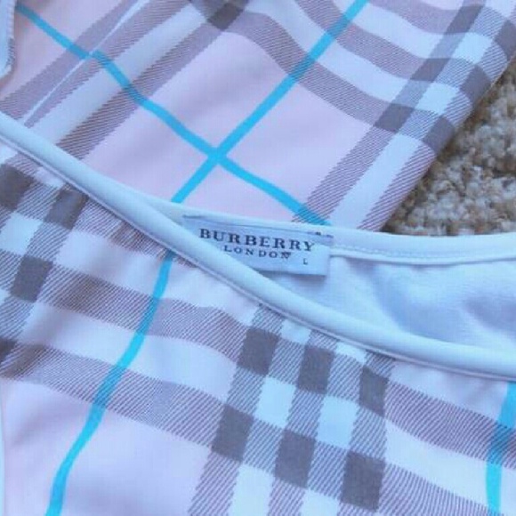 Burberry bikini nova Huge tittied woman with cock