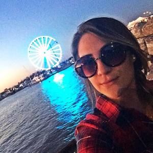 Meet your Posher, Daniela