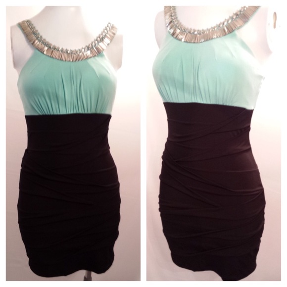 Dresses & Skirts - City Triangles Party Dress Medium