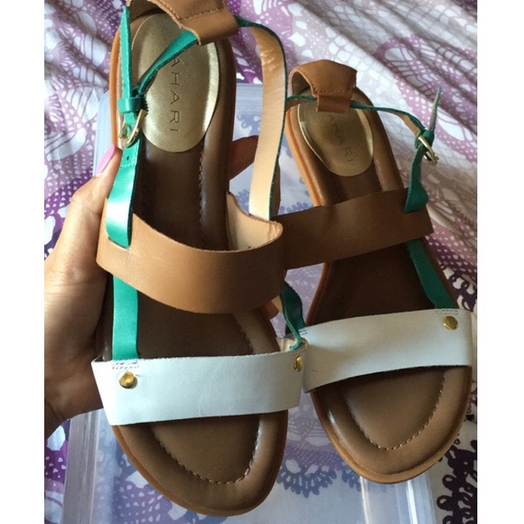 Tahari Sandals - Picture 1 of 4