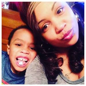 Meet your Posher, Dominique